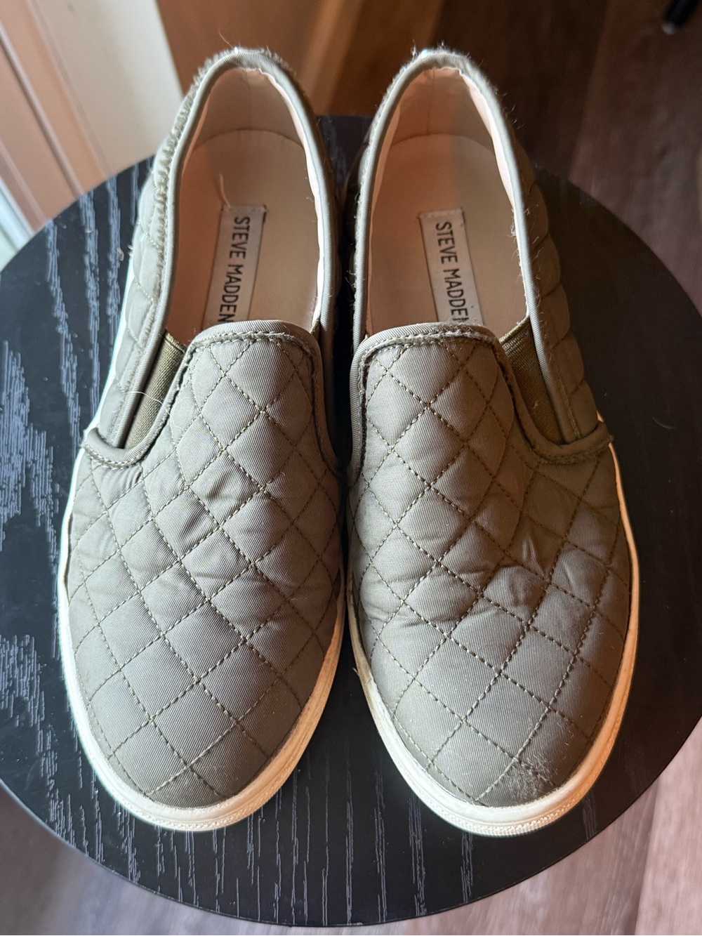 Steve Madden Slip On Leather Quilted 6 M Ecentrcq Sneaker Olive Green